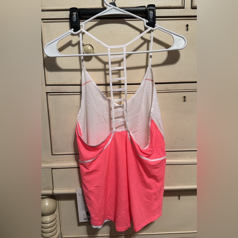 Lululemon top